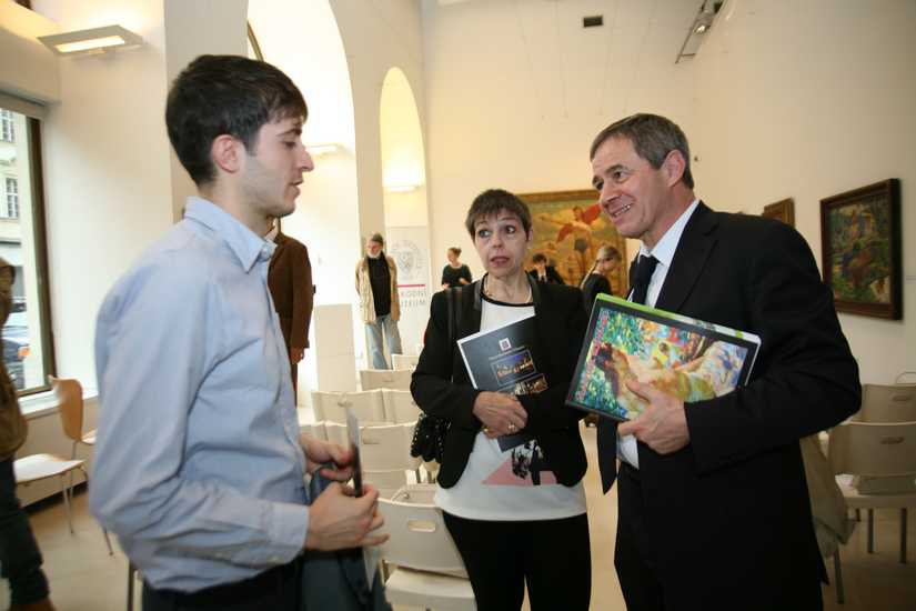 Stefano Macconi , Laura Carlino e Giovanni Sciola al Centro Ceco di Praga per la Mostra Kosvanec